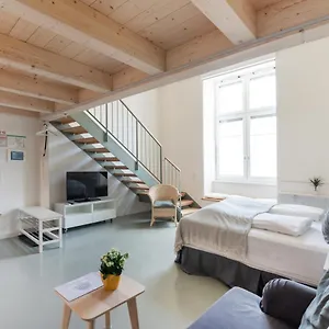 vorgarten-apartments-central-new-and-stylish-for-your.vienna-besthotels.com/