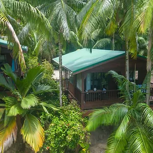 hillside-retreat.maheislandhotels.com/