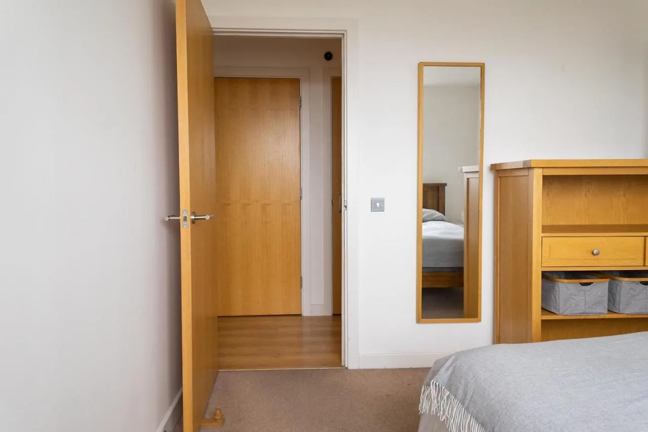 City Air Apartments - Shadwell - Great Transport Links 런던