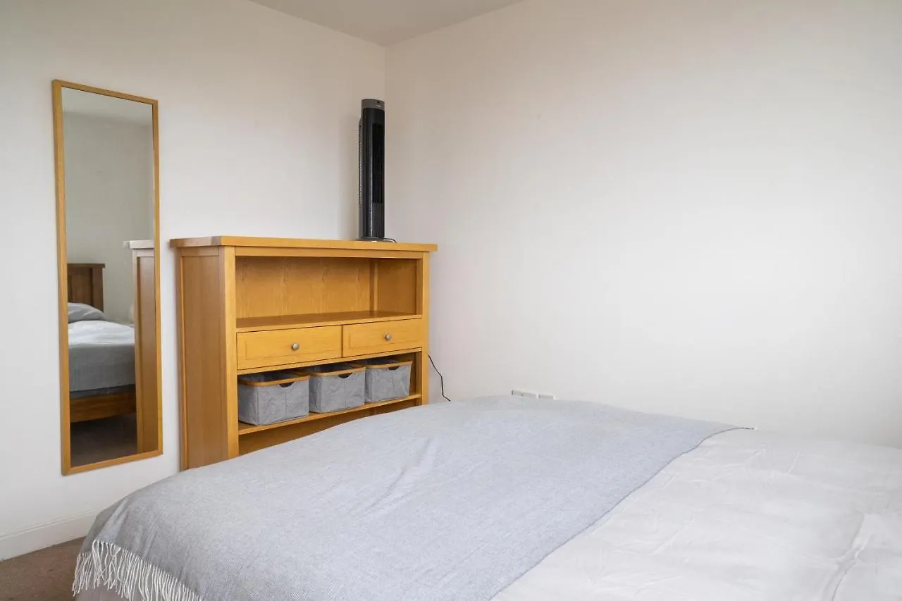 City Air Apartments - Shadwell - Great Transport Links 런던